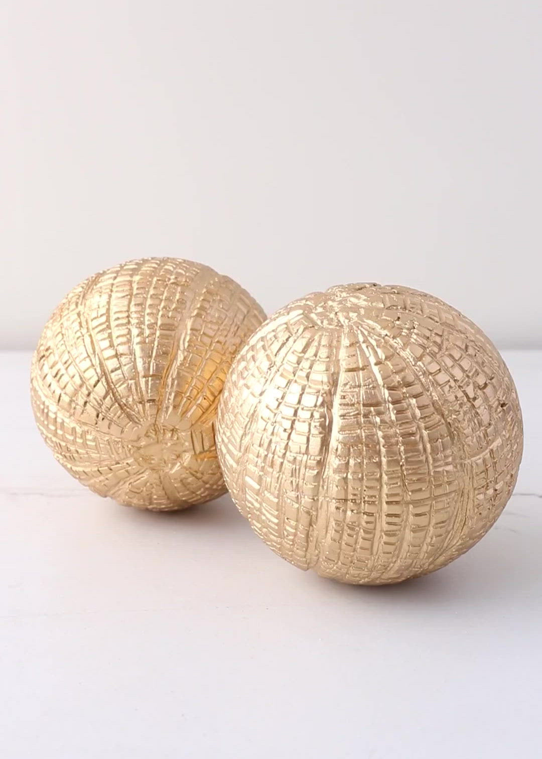 Bola decorativa de cerámica dorada Arya 1 Pz